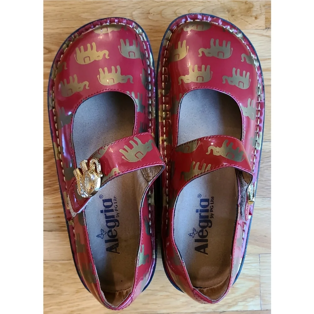 Alegria Paloma Mary Jane shoes Golden Elephant Patent Red Leather 6 Nurse